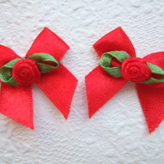 Strikjes satijn roosje