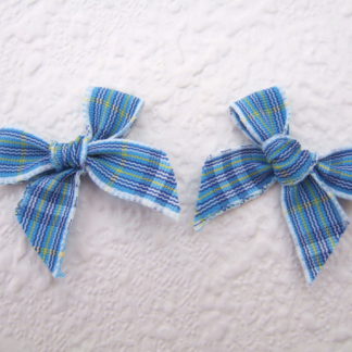 Strikjes geruit blauw