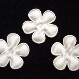 Applicatie bloemetjes satijn