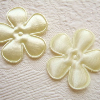 Applicatie bloemen satijn