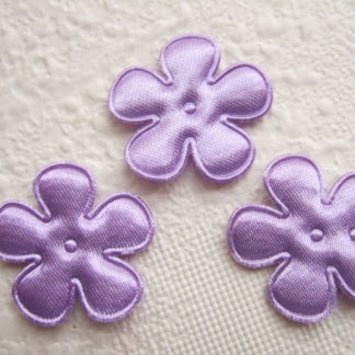 Applicatie bloemetjes satijn