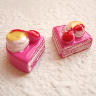 Feestelijke taartjes flatback ~ 1,5 cm ~ Fuchsia roze