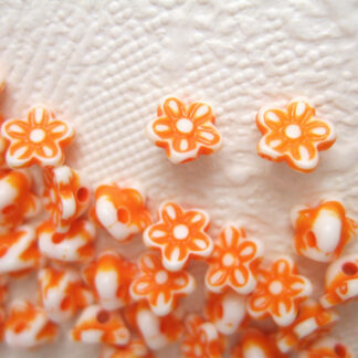 Knoop pop bloem